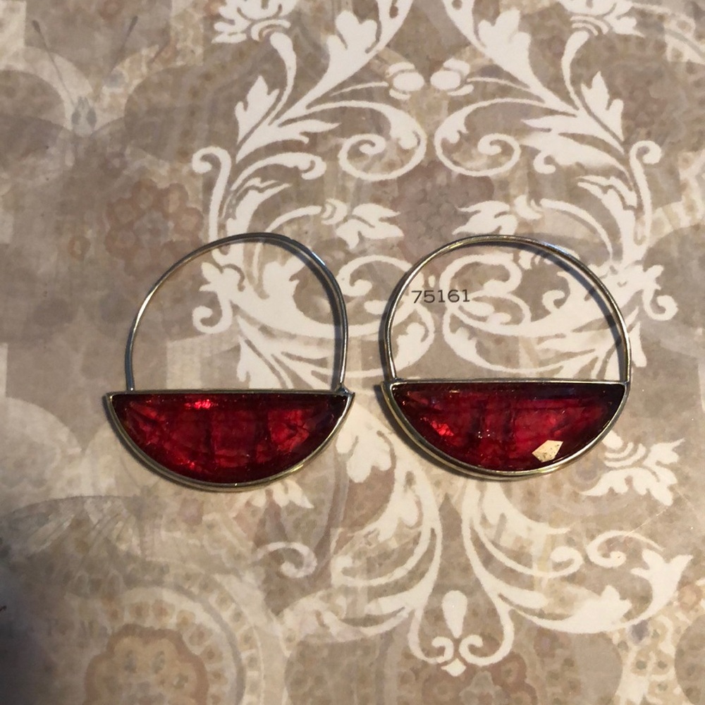 Burgundy, Small Hoops